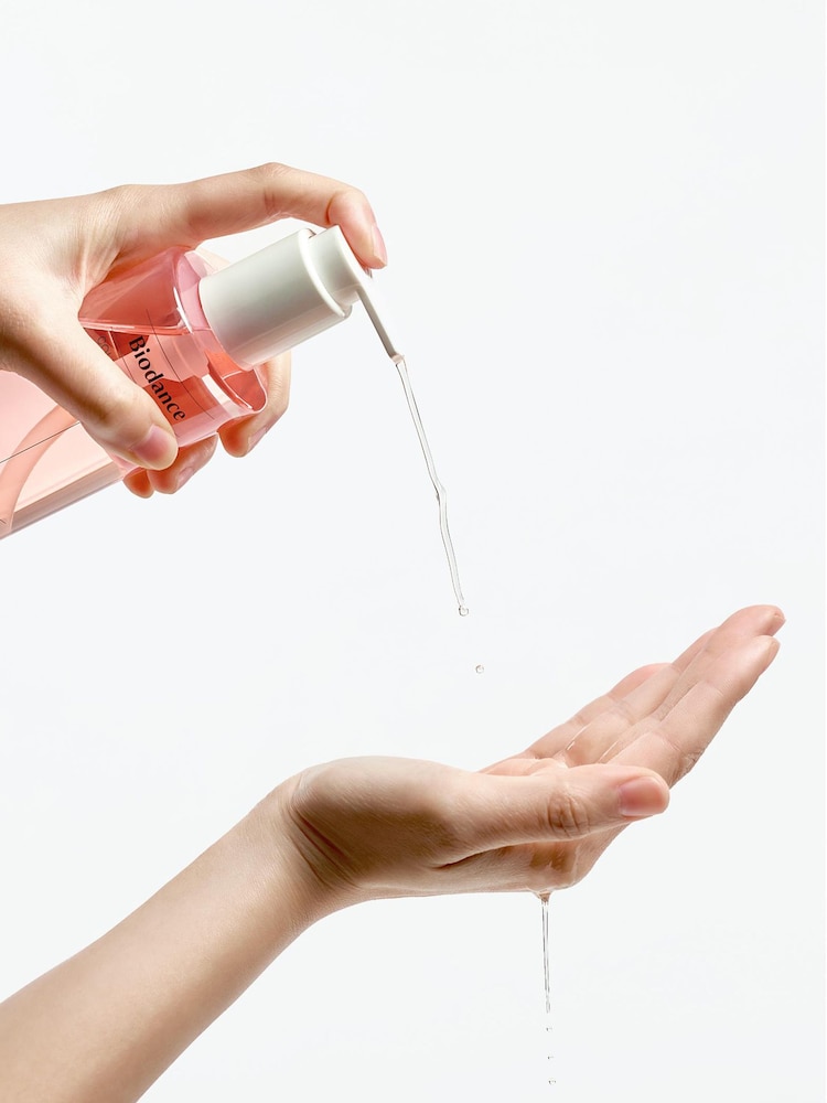 Biodance Collagen Cleansing Oil 200ml - Image 9 of 9 Biodance Collagen Cleansing Oil 200ml - Image 9 of 9
