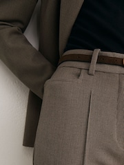 Reiss Black/Neutral Gabi Flared Suit Trousers - Image 4 of 6