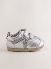Srebrny metaliczny - Niemowlęce buty sportowe zapinane na rzep - Obraz 2 z 5