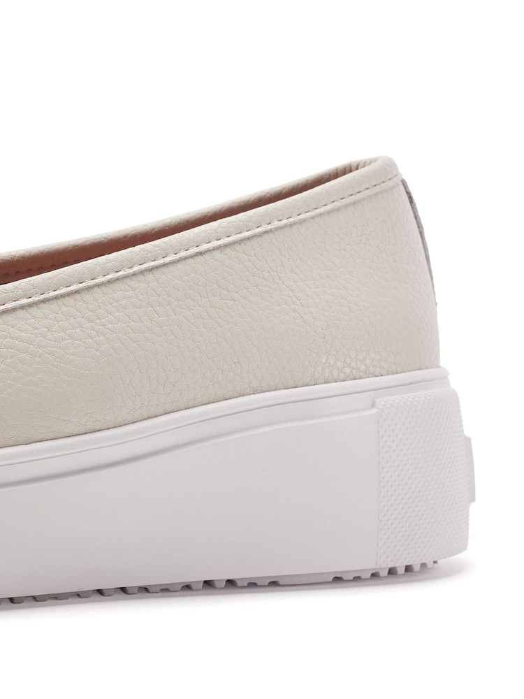 Moda in Pelle White Ettala Wedge Hybrid Loafer Trainers - Image 4 of 4