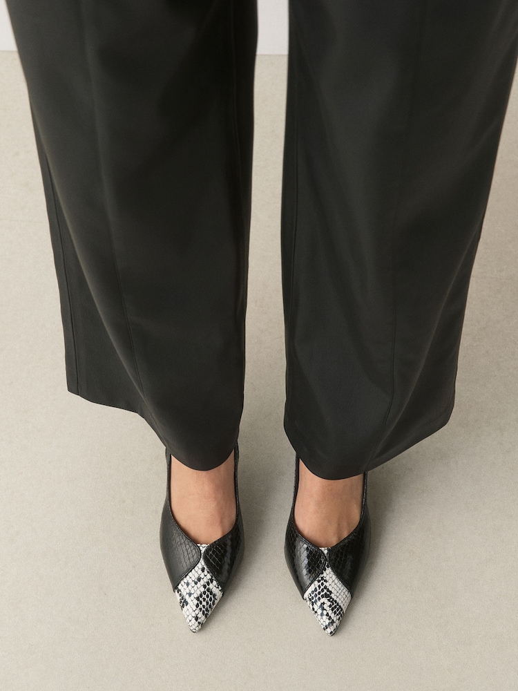 שחור - Forever Comfort® Point Toe Spliced Slingback Heels - תמונה 2 מתוך 8 שחור - Forever Comfort® Point Toe Spliced Slingback Heels - תמונה 2 מתוך 8