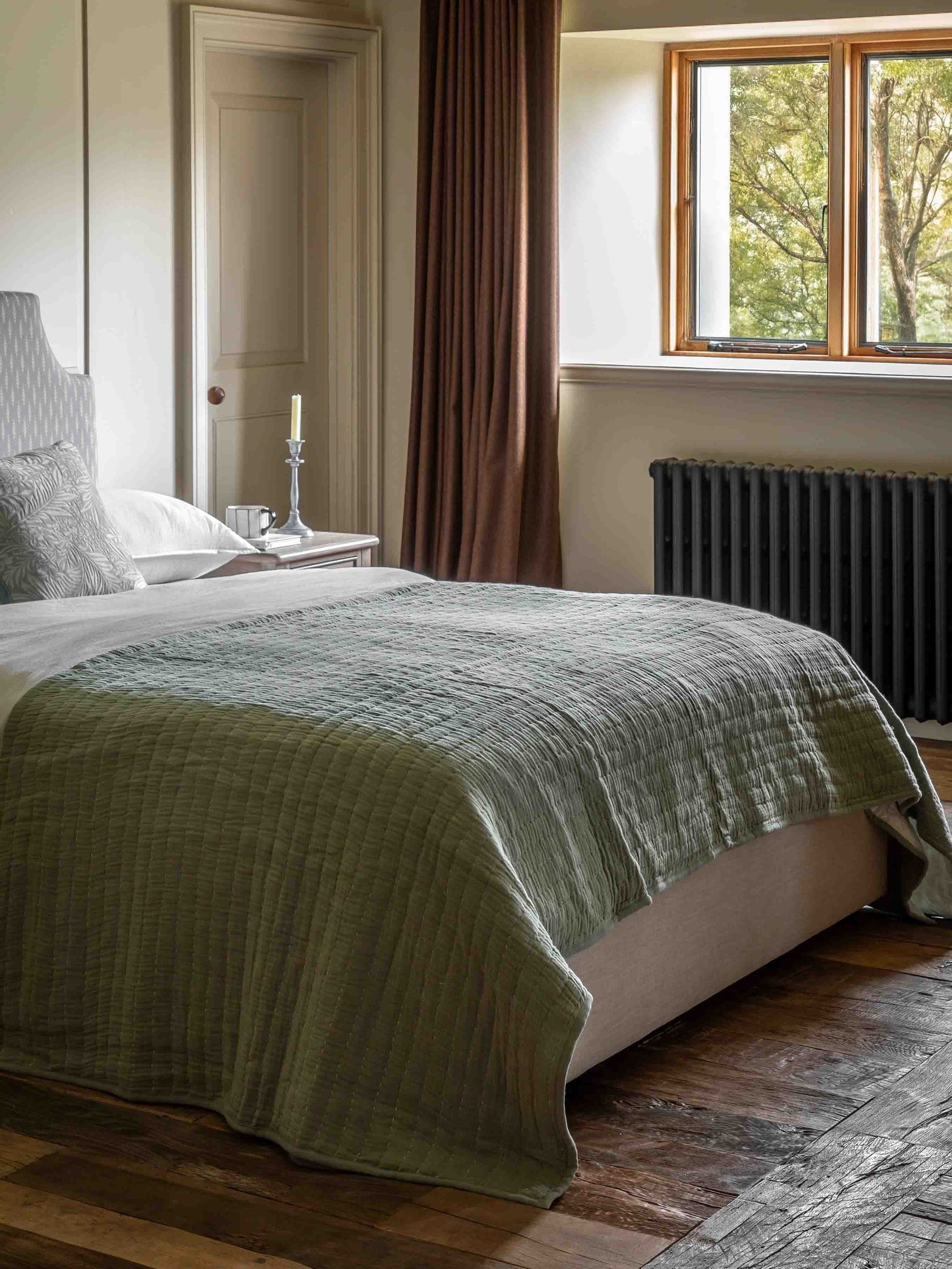 Gallery Home Unisex Green Sylvan Stitched Gauze Bedspread 2600X2400mm