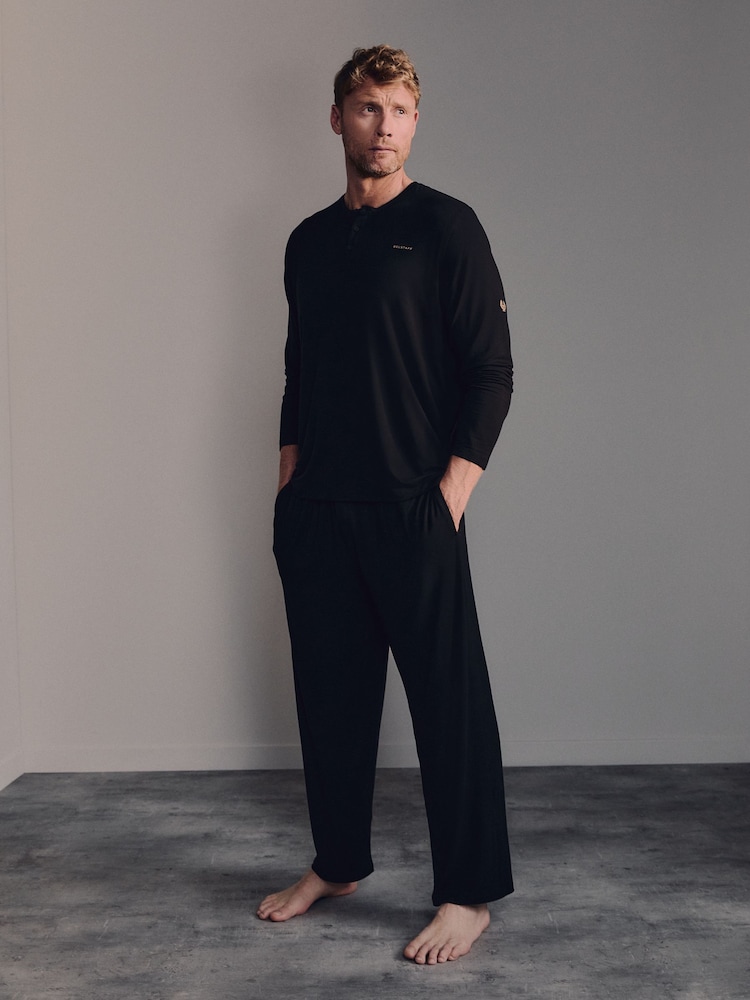 أسود - Belstaff Lounge Soft Touch Modal Long Sleeve Henley T-Shirt - صورة 2 من 7 أسود - Belstaff Lounge Soft Touch Modal Long Sleeve Henley T-Shirt - صورة 2 من 7