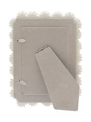 Widdop White Resin Daisy Photo Frame - Image 3 of 4