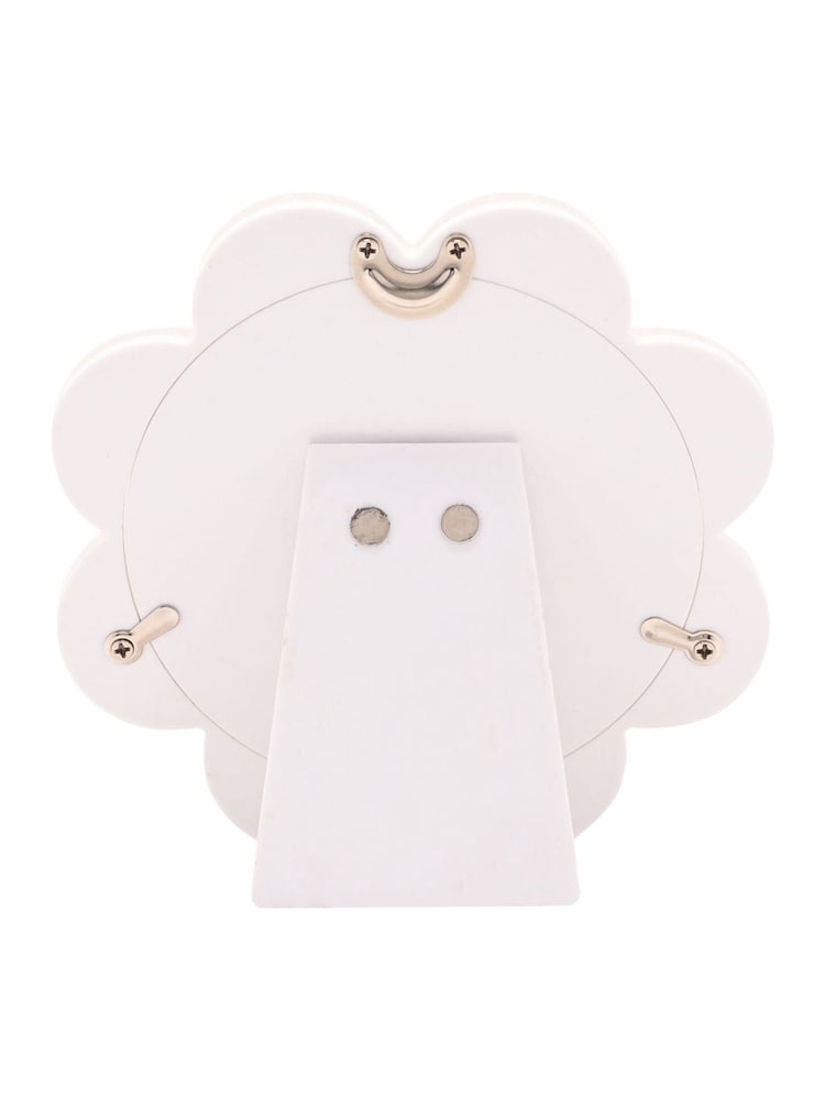 Widdop White Flower Shaped Oval Acrylic and Epoxy Photo Frame - Image 3 of 3