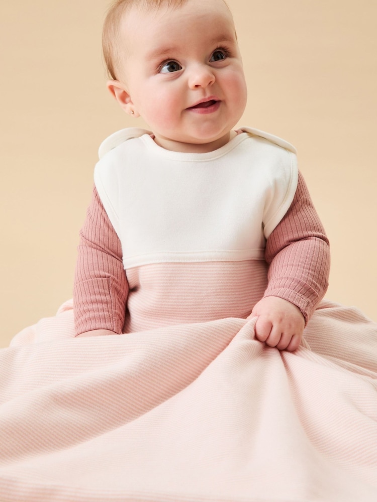 MORI Pink Supersoft 1.5 Tog Travel Sleeping Bag - Image 1 of 5 MORI Pink Supersoft 1.5 Tog Travel Sleeping Bag - Image 1 of 5