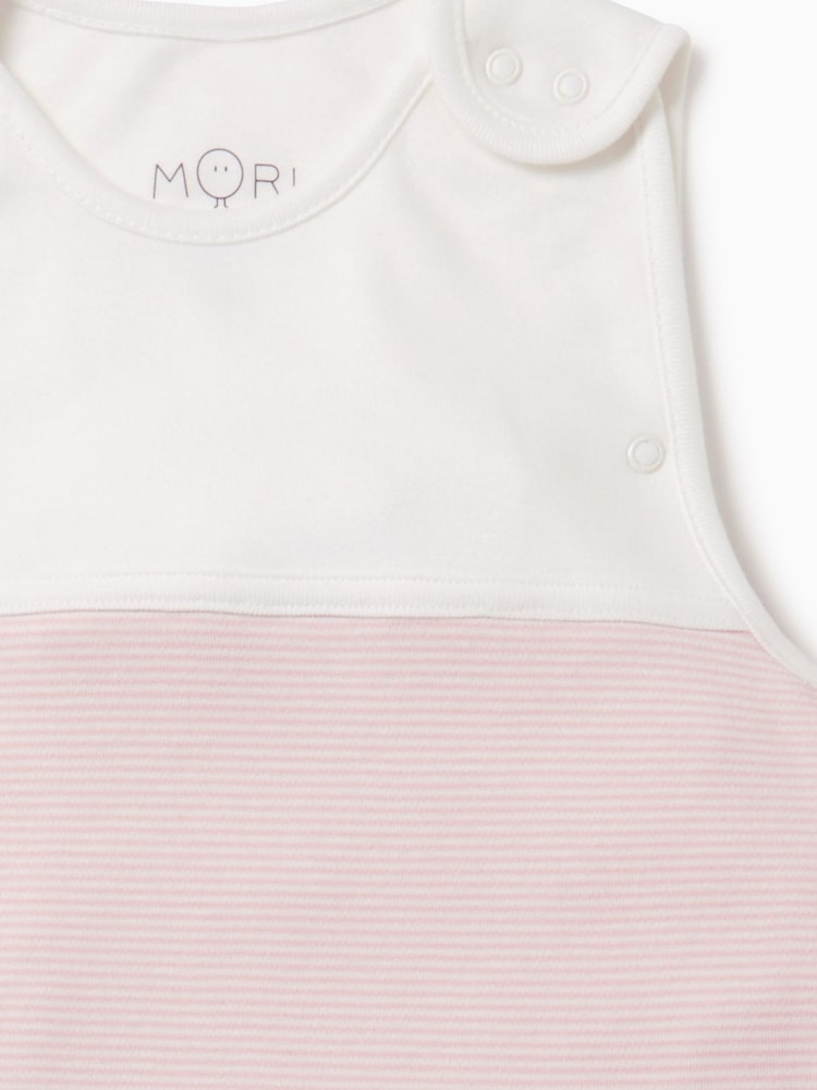 MORI Pink Supersoft 1.5 Tog Travel Sleeping Bag - Image 5 of 5 MORI Pink Supersoft 1.5 Tog Travel Sleeping Bag - Image 5 of 5