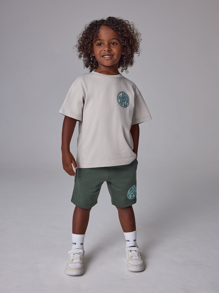 smALLSAINTS Neutral/Green Distortion T-Shirt and Sweat Short Younger Set
