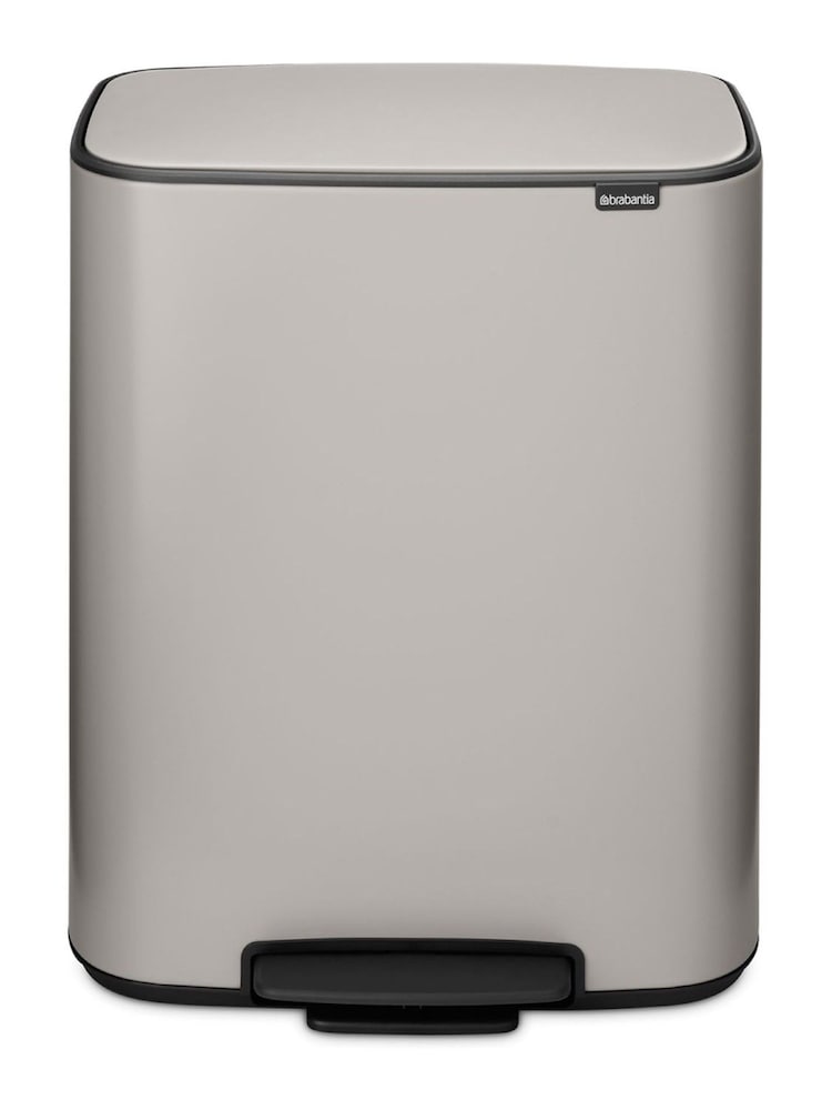 Brabantia Soft Grey Bo Pedal Bin - Image 2 of 6 Brabantia Soft Grey Bo Pedal Bin - Image 2 of 6