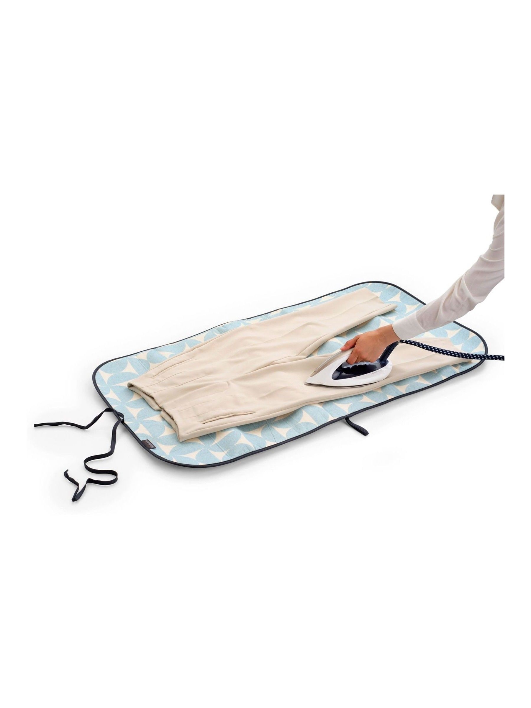 Brabantia Ironing Blanket - 6-Layer Resilient Material - Heat Resistant Mat - Compact - Non-Slip Base - Ideal for Travelling - Ironing Pad - Laundry Essentials - Fresh Breeze - 65 x 1 x 120 cm - Image 4