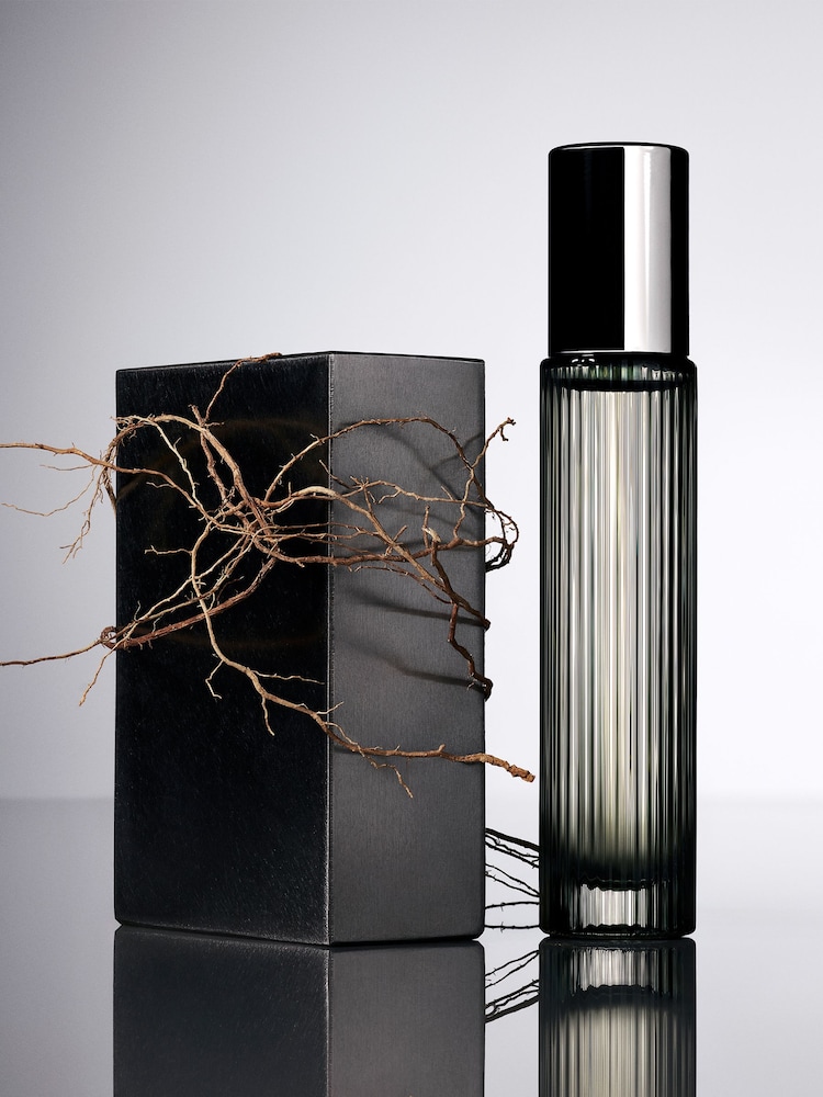 TOM FORD Eau de Grey Vetiver 10ml - Image 1 of 1 TOM FORD Eau de Grey Vetiver 10ml - Image 1 of 1