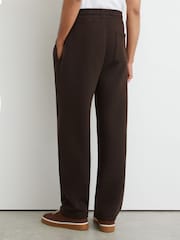 Marrón chocolate - Reiss Tanner Cotton Heavyweight Straight-Leg Joggers - Imagen 6 de 7
