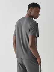 Grau - Kurzarm - BOSS T-Shirt mit einzigartigem Logo - Bild 2 von 4