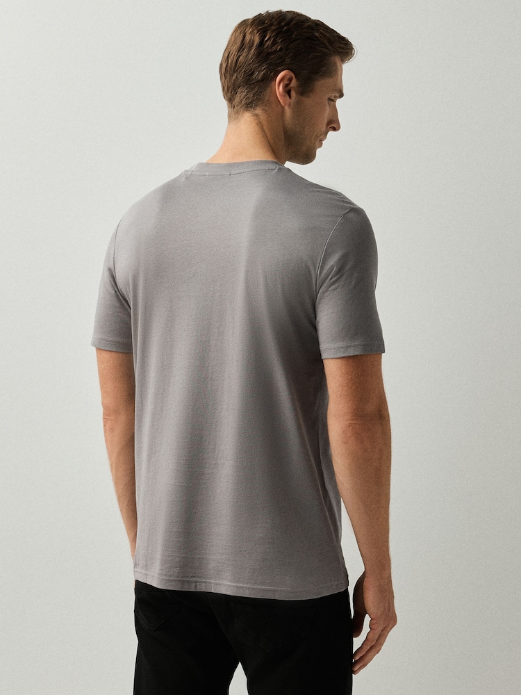 HUGO Grey Relaxed Fit Logo T-Shirt - Image 2 of 4 HUGO Grey Relaxed Fit Logo T-Shirt - Image 2 of 4