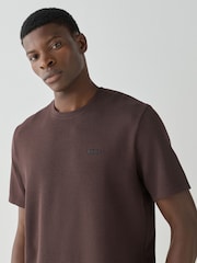 Brun - Manches courtes - T-shirt à texture gaufrée avec logo BOSS - Image 3 sur 4