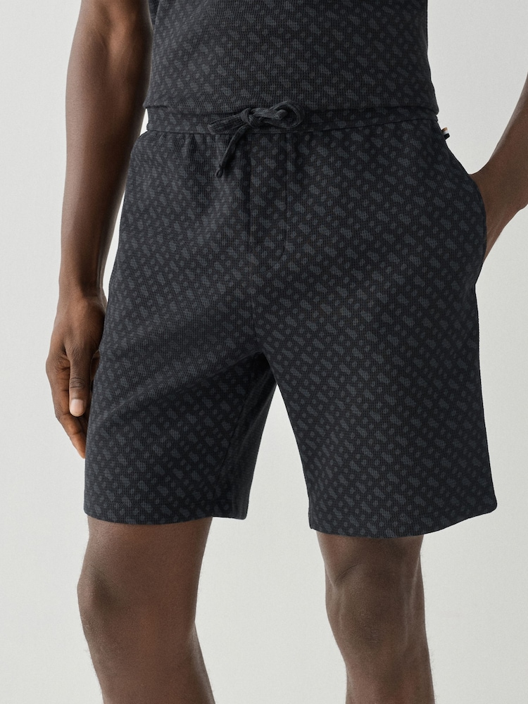 BOSS Waffle Regular Fit Shorts - Bild 1 von 5 BOSS Waffle Regular Fit Shorts - Bild 1 von 5