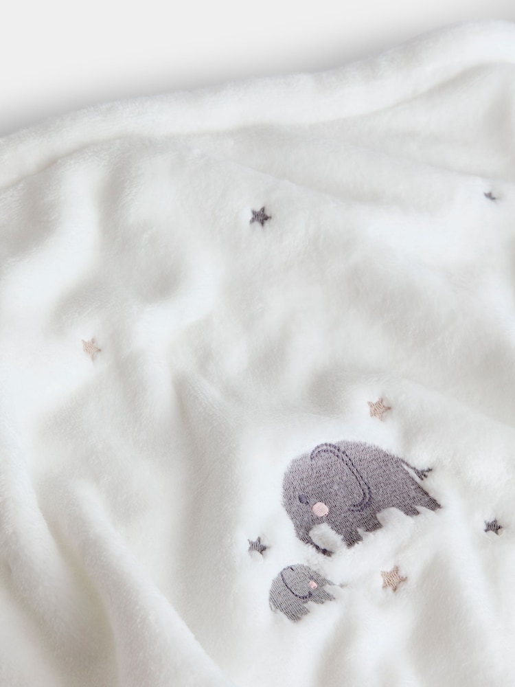 JoJo Maman Bébé Pure White Elephant Embroidered Fleece Blanket - Image 4 of 4 JoJo Maman Bébé Pure White Elephant Embroidered Fleece Blanket - Image 4 of 4