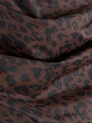 Regatta Brown Adult Waterproof Changing Robe - Image 5 of 5