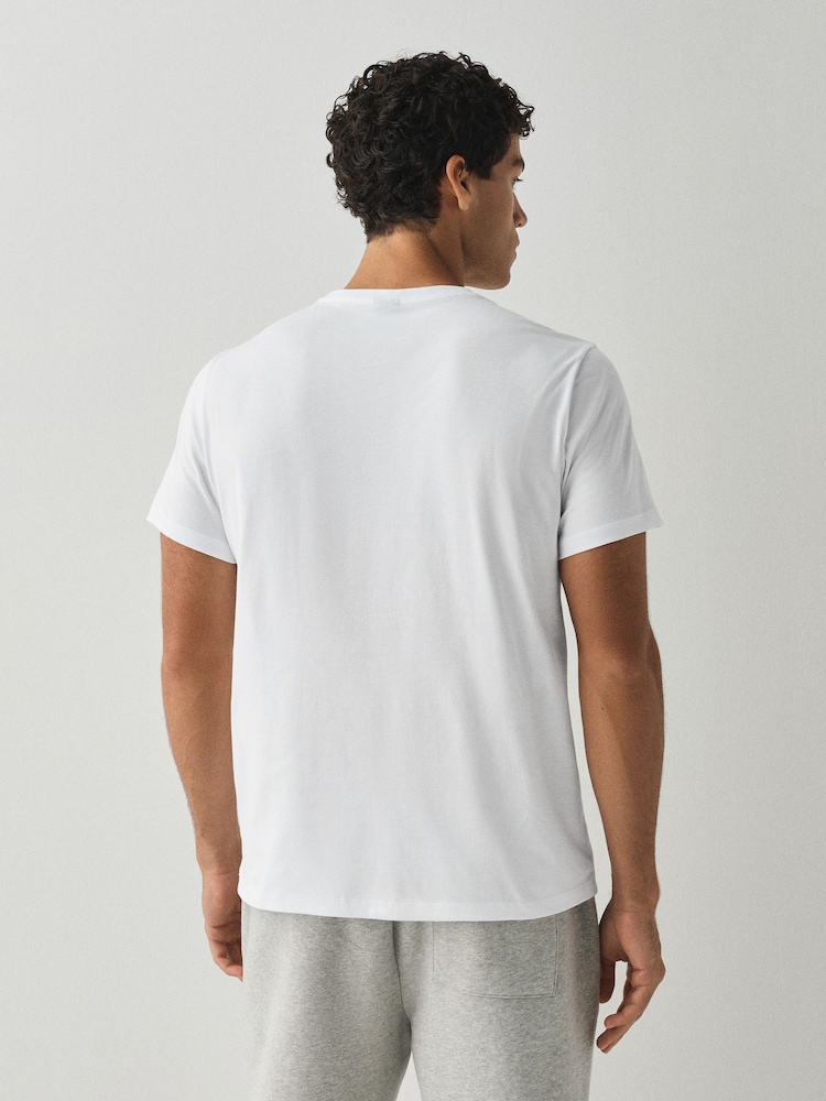 Blanco - Camiseta BOSS de Corte estándar con Cuello redondo y logo - Imagen 2 de 4 Blanco - Camiseta BOSS de Corte estándar con Cuello redondo y logo - Imagen 2 de 4