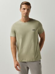 Verde - Camiseta BOSS de Corte estándar con Cuello redondo y logo - Imagen 2 de 4
