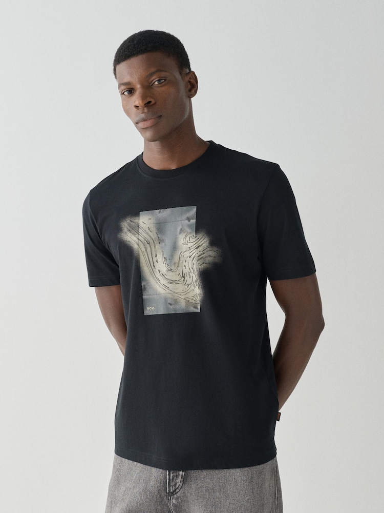 BOSS Regular Fit Momentum Graphic T-Shirt - Attēls 1 no 4