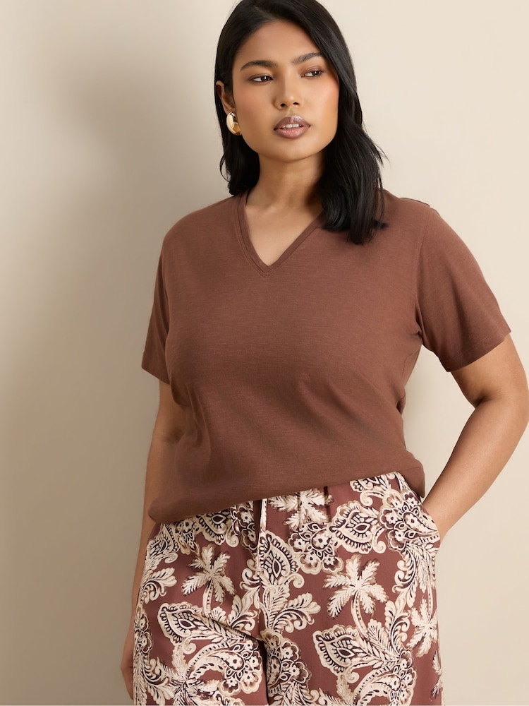 Live Unlimited Brown Floral Drawstring Wide Leg Trousers - Image 2 of 4 Live Unlimited Brown Floral Drawstring Wide Leg Trousers - Image 2 of 4