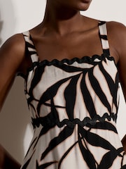 Apricot Natural Leaf Silhouette Ric Rac Trim Maxi Dress - Image 4 of 4
