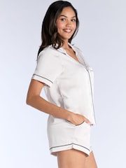 乳白色 - Boux Avenue Luxe 緞面短款睡衣套裝 - 圖片 2/5