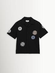 Wax London Black Didcot Round Applique Short Sleeve Shirt - Image 9 of 12