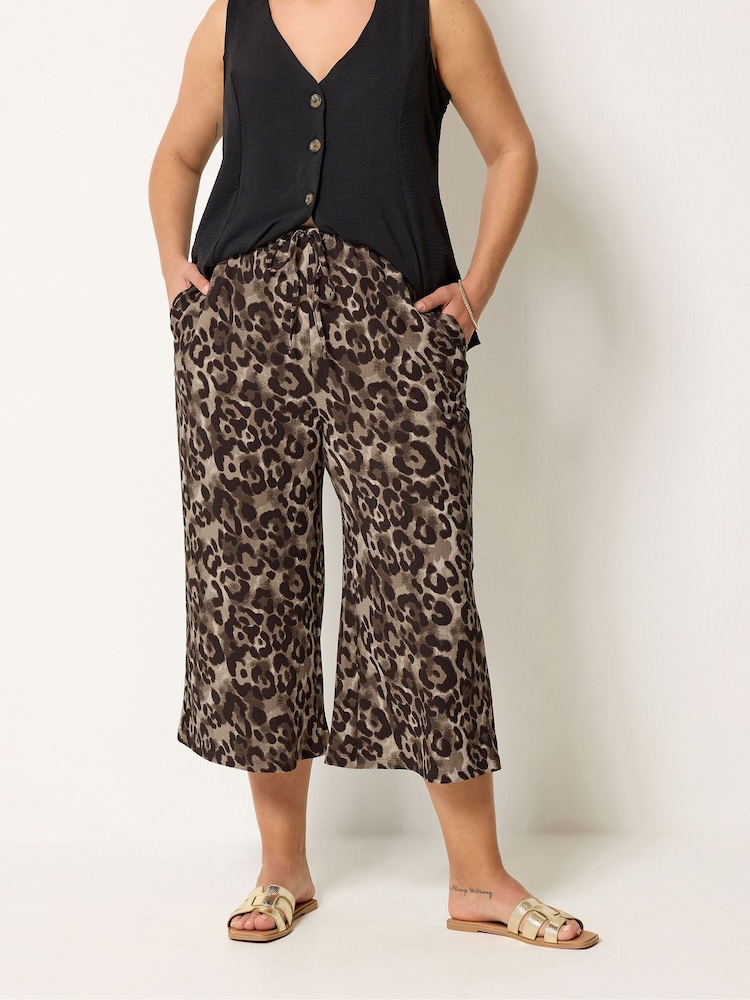 Yours Curve Black 2 Pack Jersey Culottes - Image 2 of 8