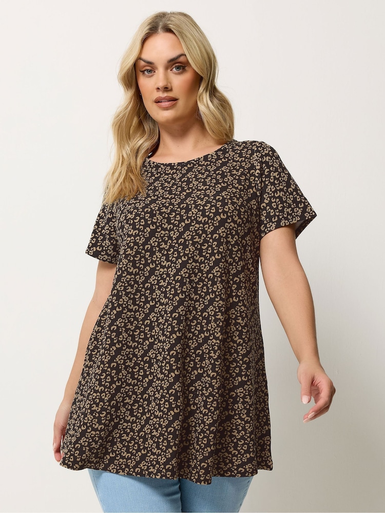 Yours Curve Black Animal Textured Swing Top - Image 1 of 5