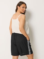Yours Curve Black Bead Trim Embroidered Shorts - Image 3 of 4