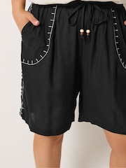 Yours Curve Black Bead Trim Embroidered Shorts - Image 4 of 4
