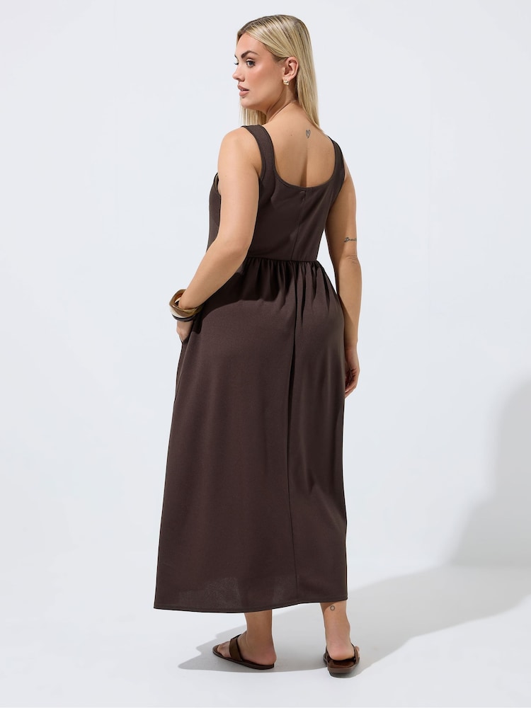Yours Curve Brown Limited Strappy Dress With Pockets - Image 2 of 5 Yours Curve Brown Limited Strappy Dress With Pockets - Image 2 of 5