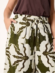 Yours Curve Green Culottes - Image 4 of 5