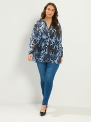 Yours Curve Blue Pleated Back Shirt - Image 2 of 6
