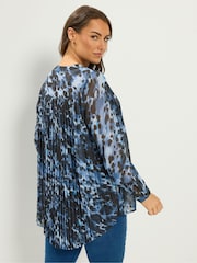 Yours Curve Blue Pleated Back Shirt - Image 3 of 6