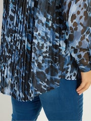 Yours Curve Blue Pleated Back Shirt - Image 4 of 6