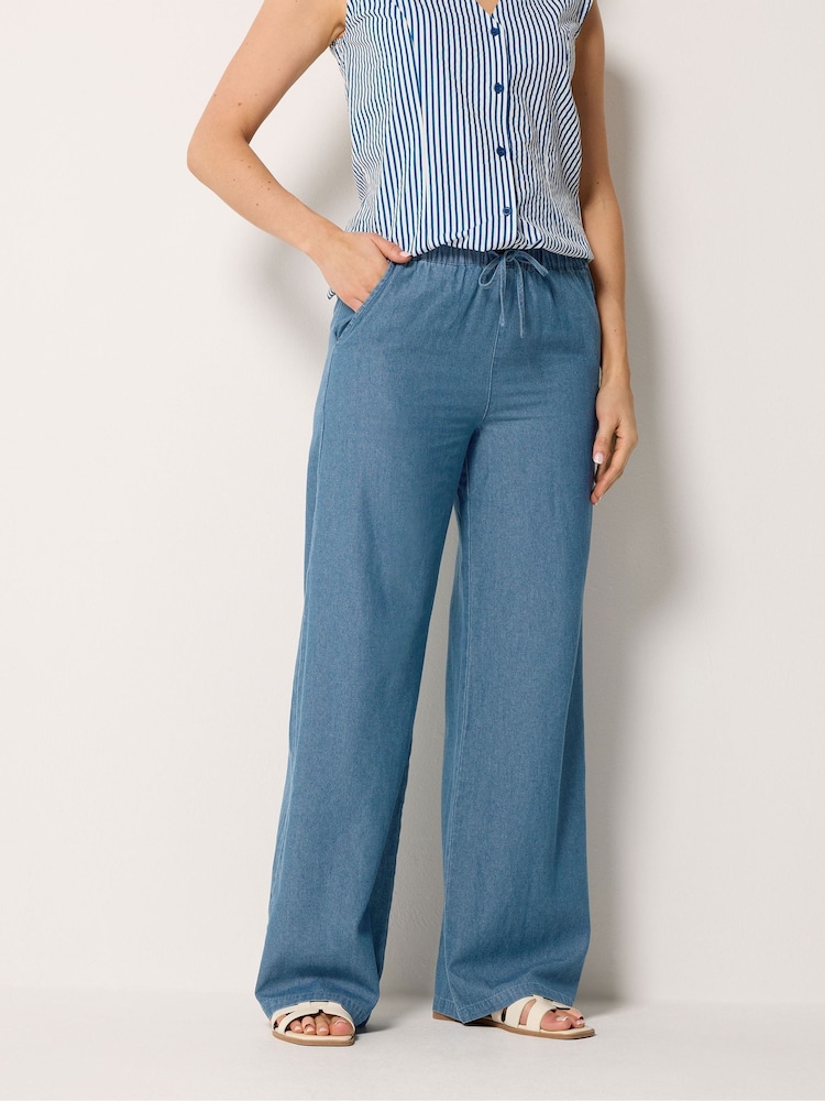 Long Tall Sally Blue Wide Leg Pull On Jeans - Image 2 of 5 Long Tall Sally Blue Wide Leg Pull On Jeans - Image 2 of 5