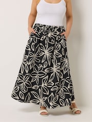 Yours Curve Black Ground Textured Maxi Skirt - Image 1 of 5