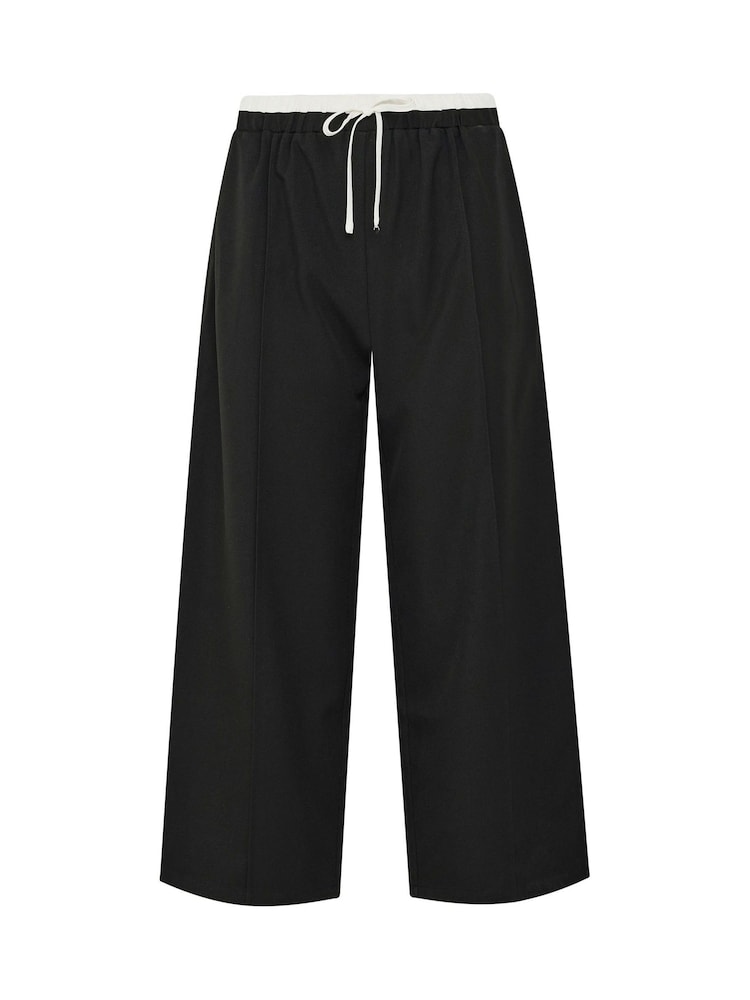 PixieGirl Petite Black Contrast Waist Pintuck Wide Leg Trousers - Image 5 of 5