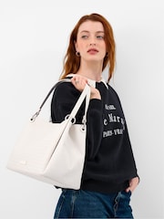 Accessorize Woven Shoulder Bag - 圖片 1/3