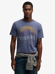 Синий - Свободная футболка Superdry Outdoors Mountain - Изображение 1 6