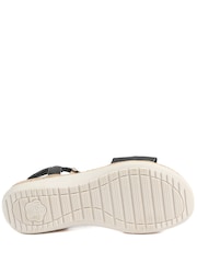 שחור - Pavers Wide Fit Wedge Heel Elasticated Sandals - תמונה 4 מתוך 5