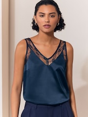 Marineblau - Lipsy Lace Satin Vest - Bild 1 von 4