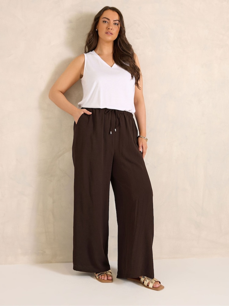 Evans Brown Short Pull On Crepe Trousers - Image 2 of 5 Evans Brown Short Pull On Crepe Trousers - Image 2 of 5