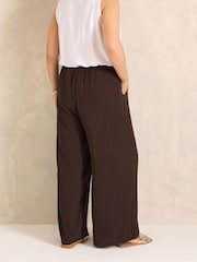 Evans Brown Short Pull On Crepe Trousers - Image 3 of 5