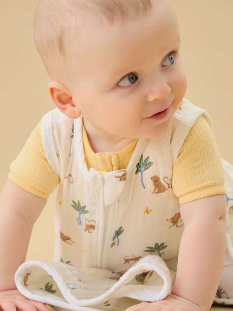 MORI Cream Monkey Print Soft Muslin Front Opening Sleeping Bag 0.5 TOG - Image 2 of 3