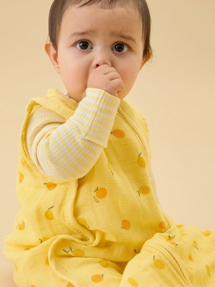 MORI Yellow Lullaby Citrus Print Soft Muslin Front Opening Sleeping Bag 0.5 TOG - Image 1 of 4