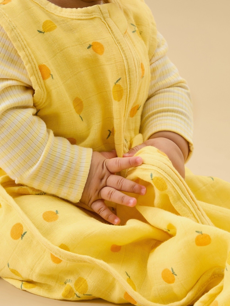 MORI Yellow Lullaby Citrus Print Soft Muslin Front Opening Sleeping Bag 0.5 TOG - Image 2 of 4